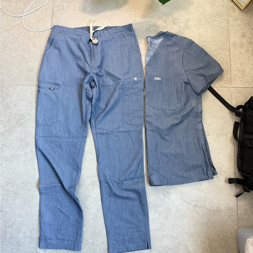 Figs Dark Blue Chambray Scrub top & bottom